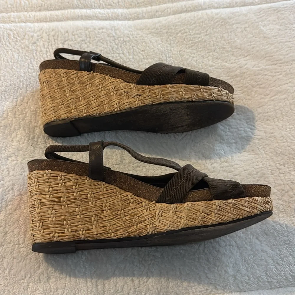 Donald J. Pliner Brown Espadrille Shoes with Minimalist Design